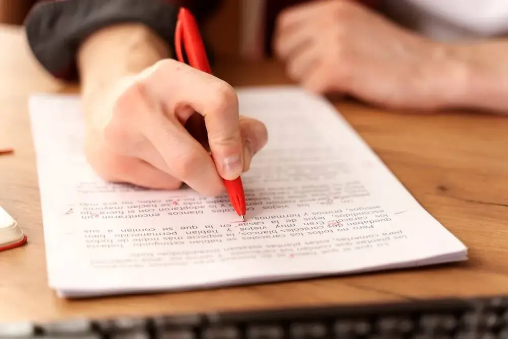 How to Grade Essays Using CoGrader's AI